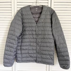 UNIQLO Men's Gray Ultra Light Down V Neck Puffer Jacket Large Packable Quilted